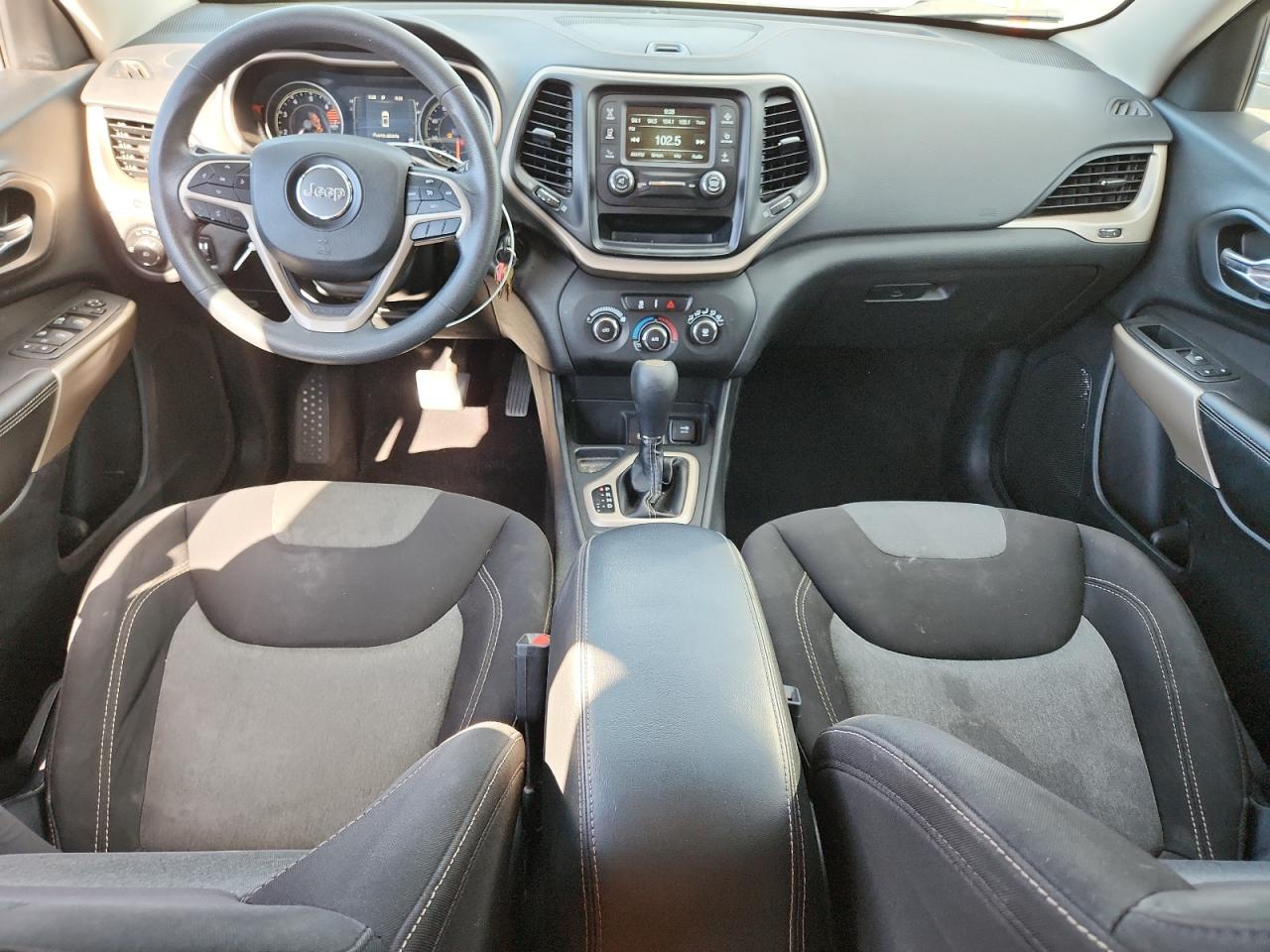 2018 Jeep Cherokee Latitude VIN: 1C4PJLCB6JD615415 Lot: 80912295