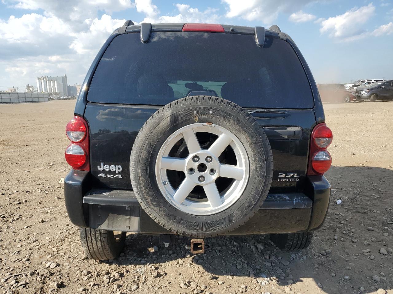 2005 Jeep Liberty Limited VIN: 1J8GL58K85W672524 Lot: 69864245