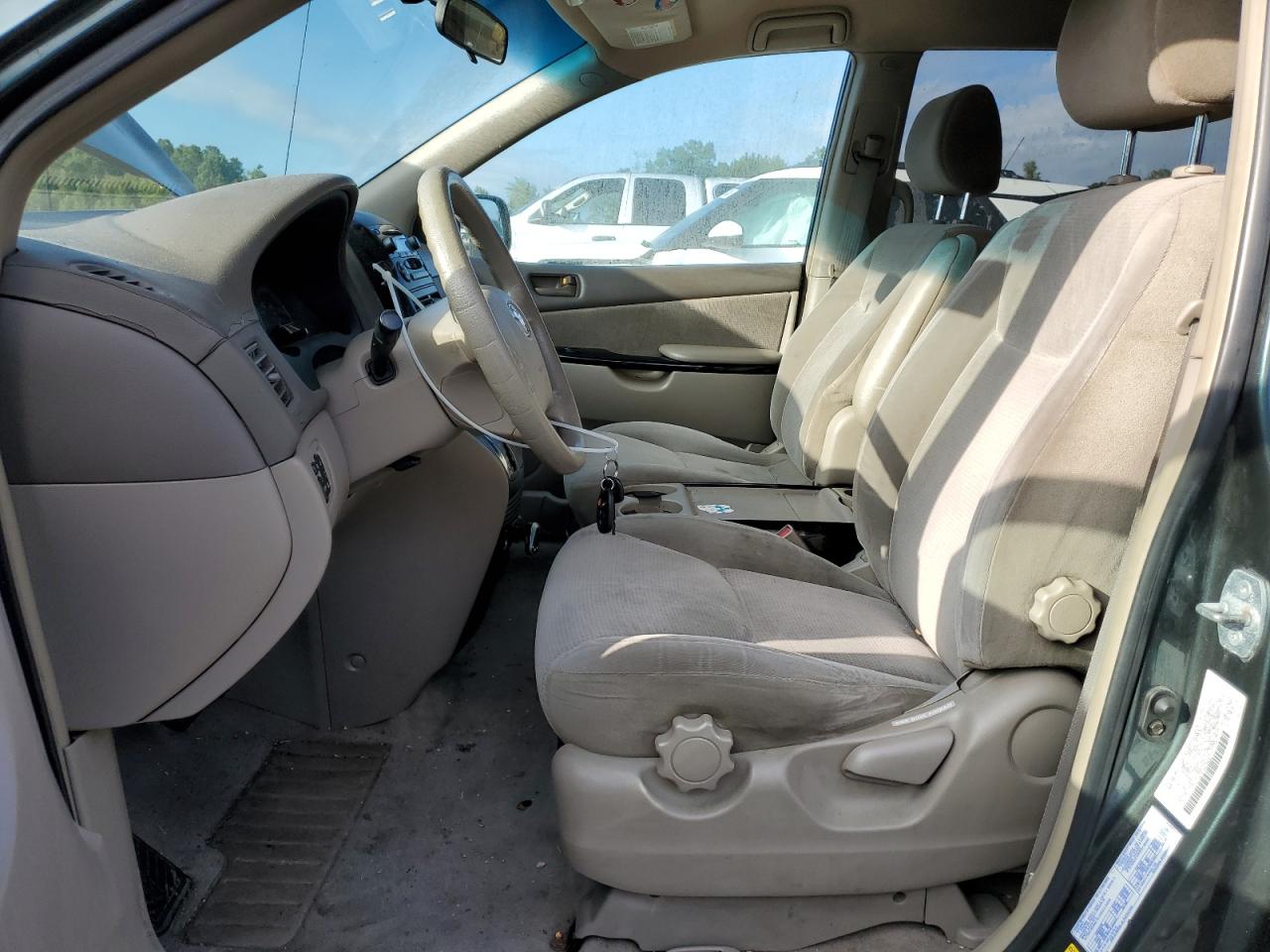 2004 Toyota Sienna Ce VIN: 5TDZA23C44S204213 Lot: 70920295