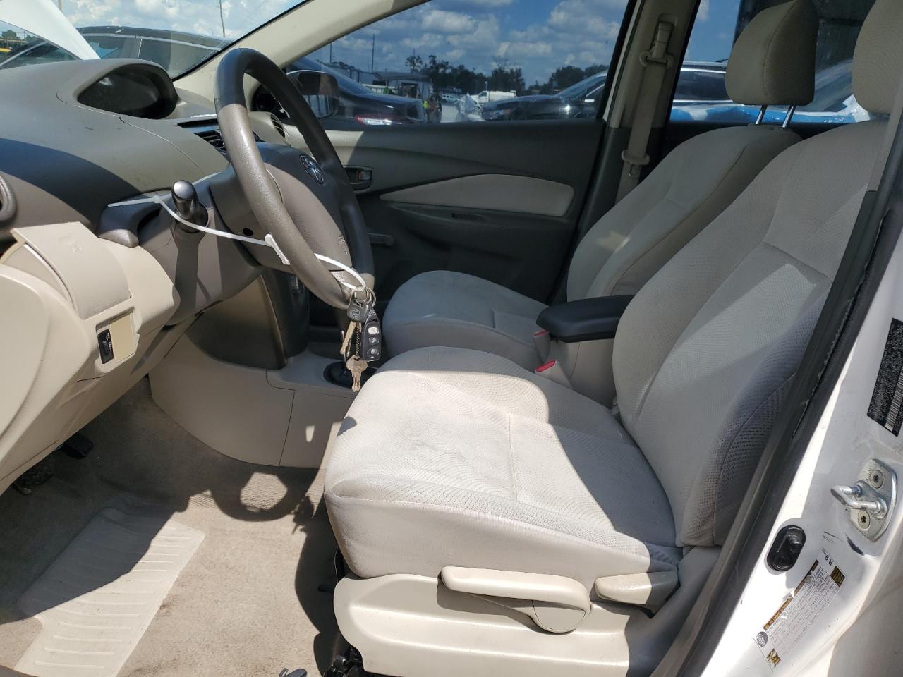 2009 Toyota Yaris VIN: JTDBT903991335540 Lot: 84284445