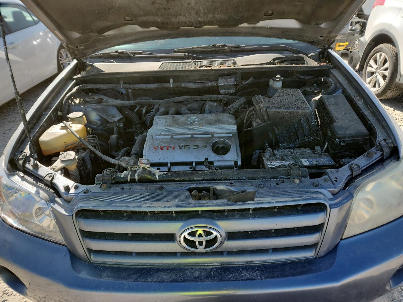 2004 Toyota Highlander Base VIN: JTEDP21A540006135 Lot: 81263725