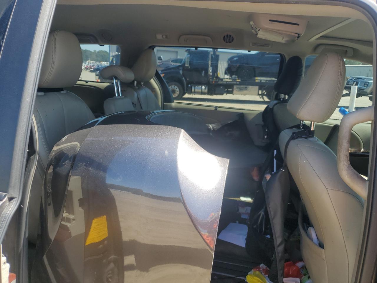 2013 Toyota Sienna Xle VIN: 5TDYK3DC0DS385873 Lot: 71836015