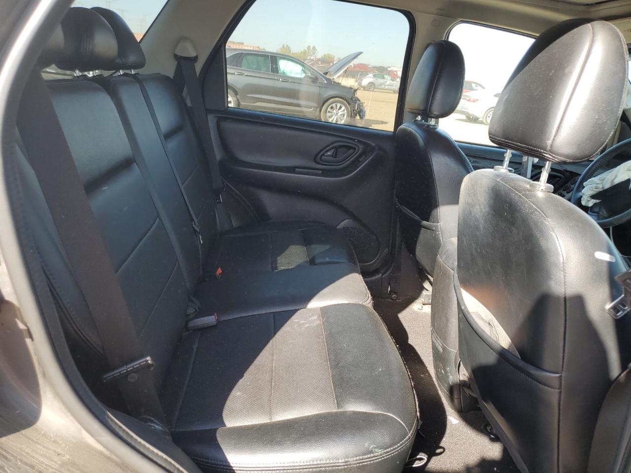 2005 Ford Escape Limited VIN: 1FMCU04195KC43088 Lot: 84524635