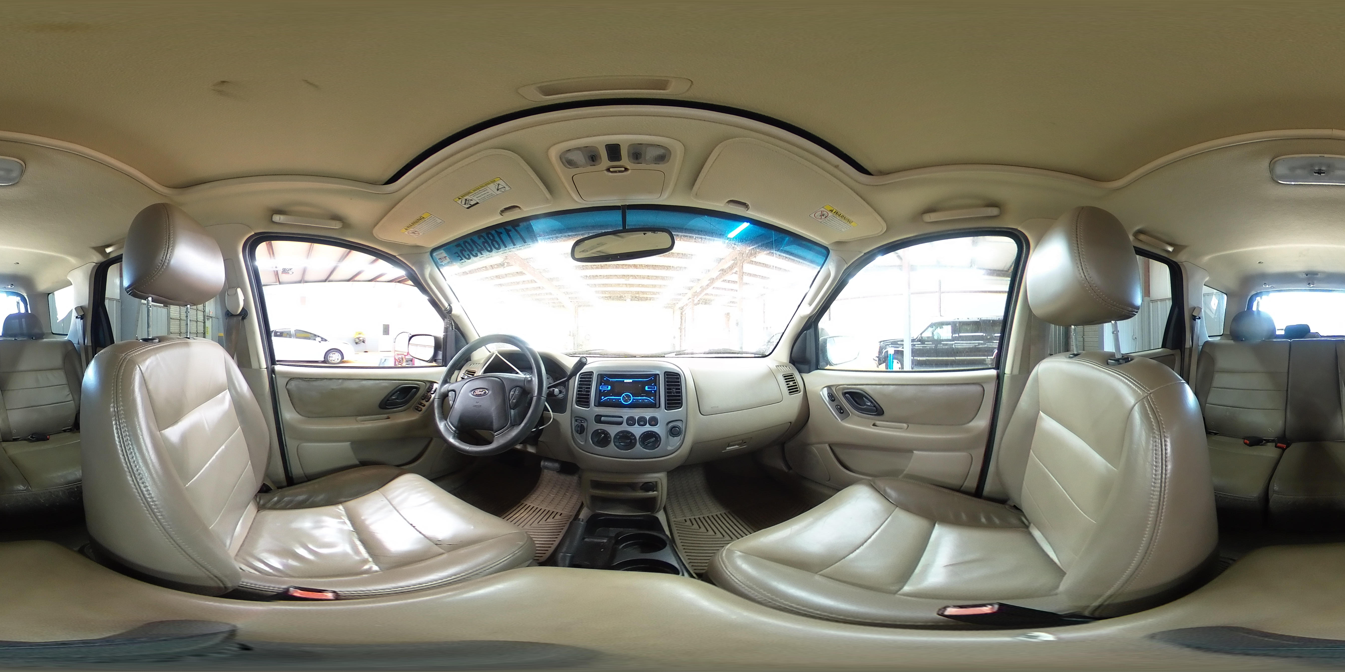 2004 Ford Escape Limited VIN: 1FMCU94124KA98172 Lot: 71186495