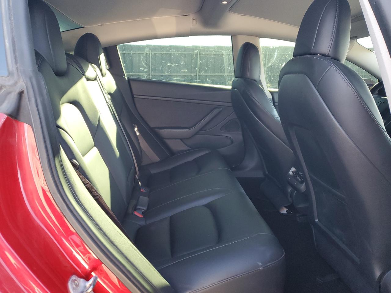 2021 Tesla Model 3 VIN: 5YJ3E1EB5MF855184 Lot: 84610015