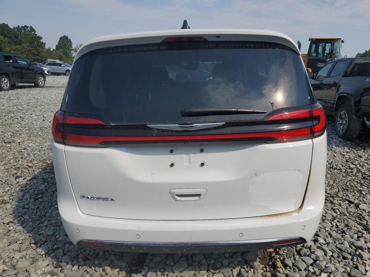 2024 Chrysler Pacifica Touring L VIN: 2C4RC1BG2RR164030 Lot: 70499655