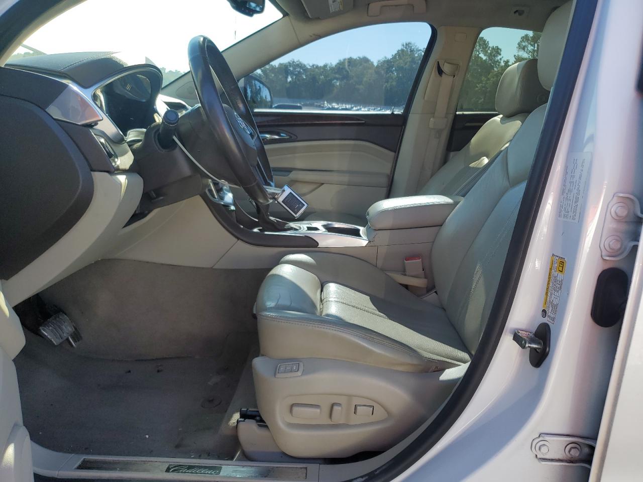 2014 Cadillac Srx Performance Collection VIN: 3GYFNFE33ES624242 Lot: 70950585