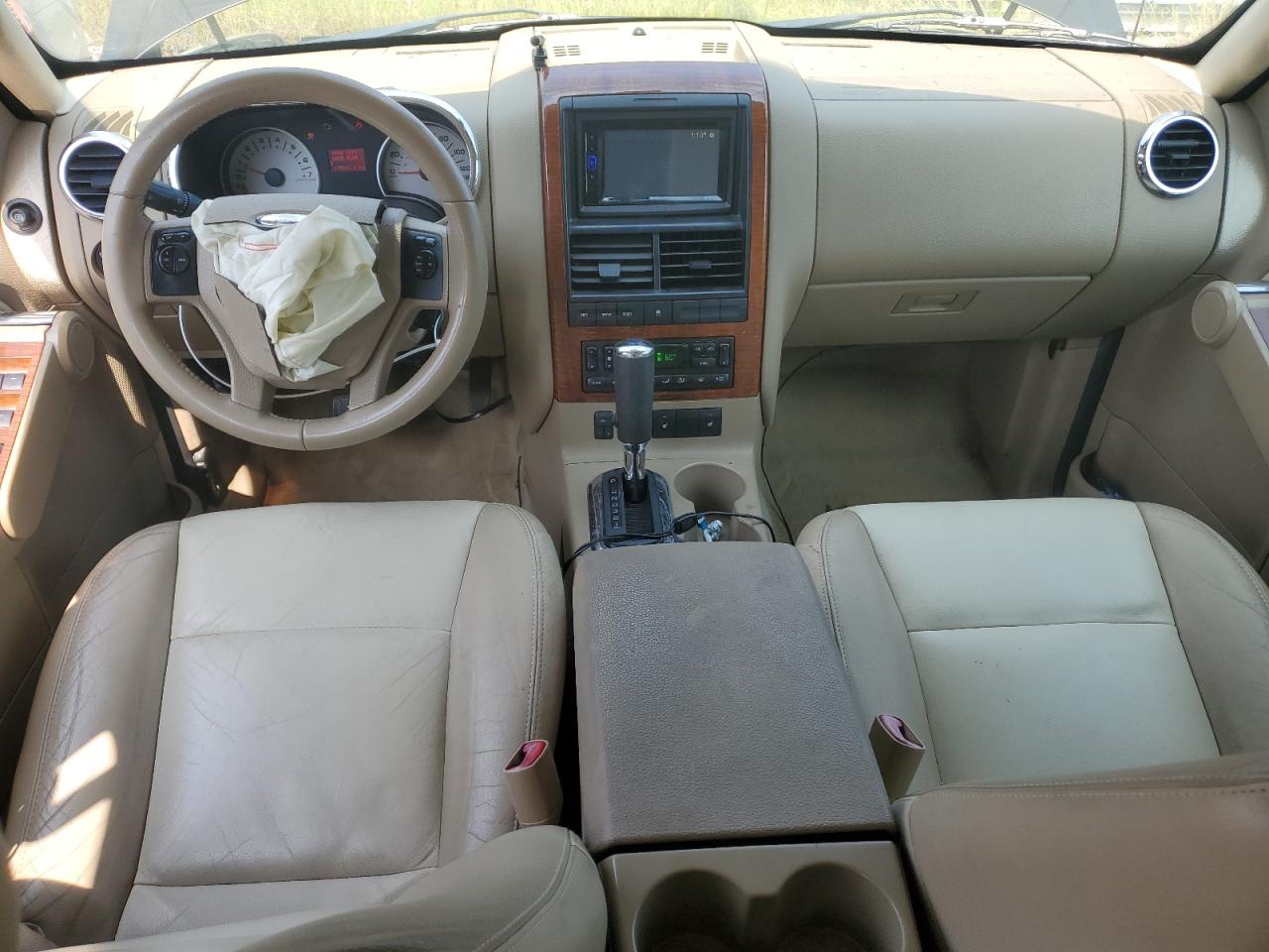 2008 Ford Explorer Eddie Bauer VIN: 1FMEU64E58UA14236 Lot: 81101775