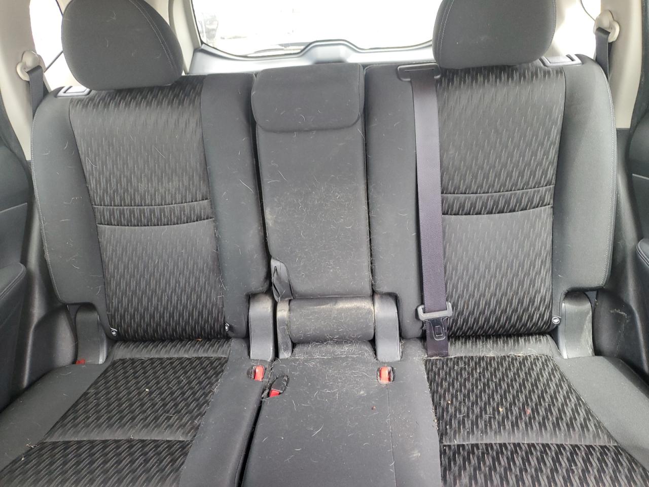 2018 Nissan Rogue S VIN: KNMAT2MV9JP560525 Lot: 80198025