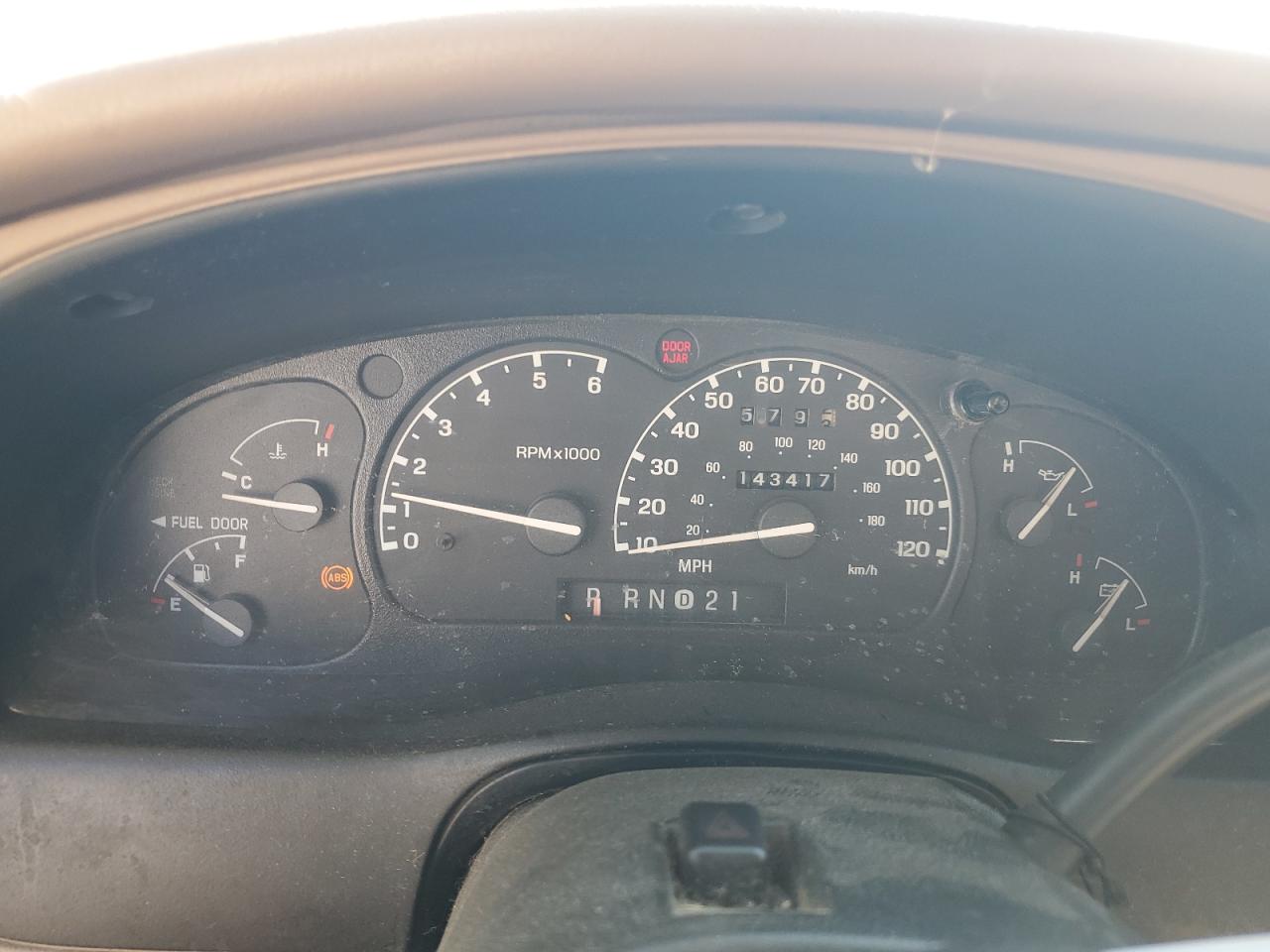 2000 Ford Explorer Xls VIN: 1FMZU72X6YZA15989 Lot: 81274445