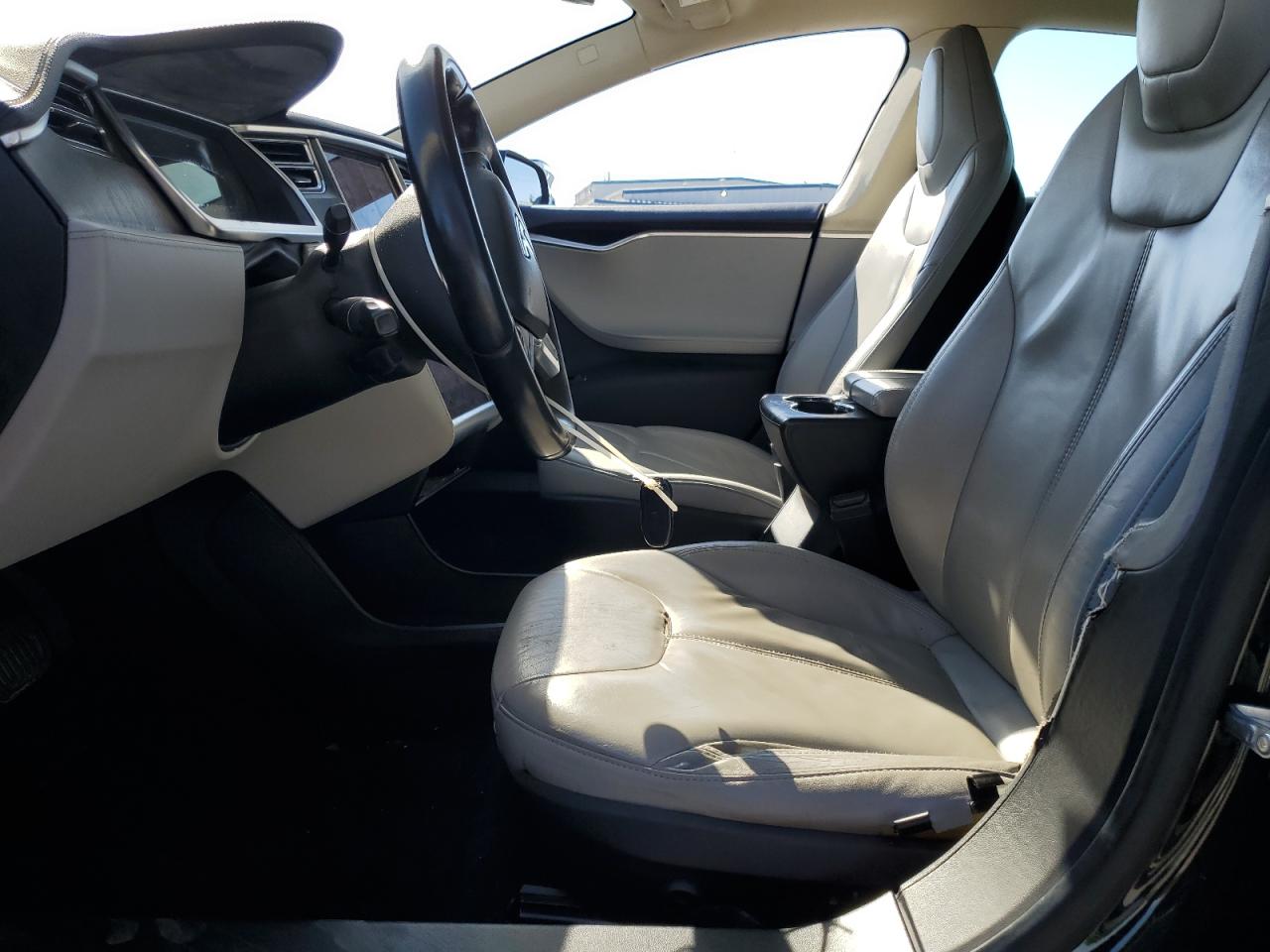 2013 Tesla Model S VIN: 5YJSA1DG4DFP09296 Lot: 70921895