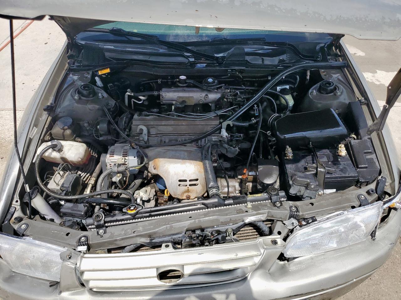 1999 Toyota Camry Le VIN: JT2BG22K4X0266090 Lot: 71183525