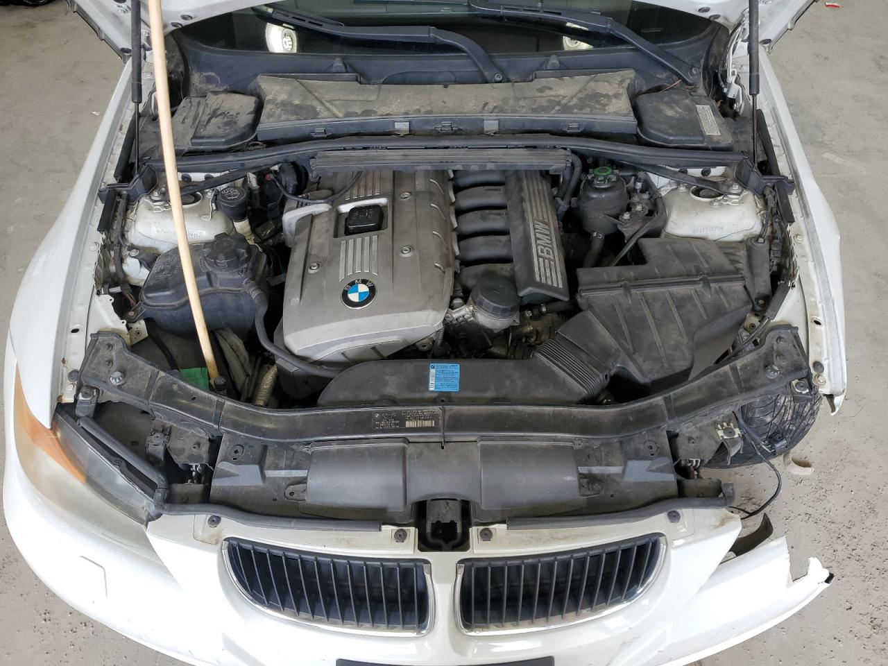 2006 BMW 325 Xi VIN: WBAVD13546KV08960 Lot: 81710605