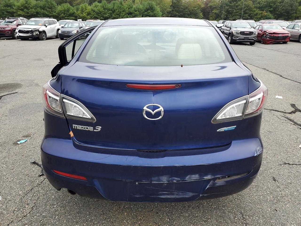 2013 Mazda 3 I VIN: JM1BL1VP8D1755960 Lot: 81210245