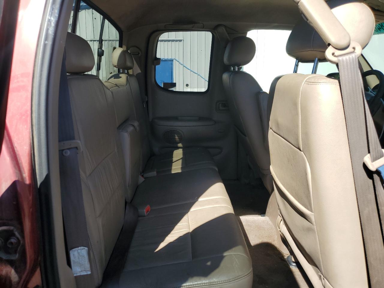 2000 Toyota Tundra Access Cab Limited VIN: 5TBBT4813YS049568 Lot: 84038215