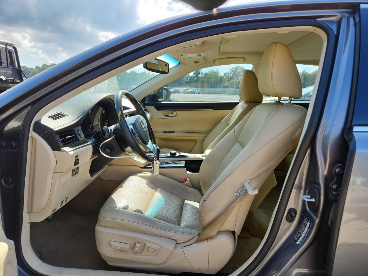 2014 Lexus Es 350 VIN: JTHBK1GGXE2147111 Lot: 81507555