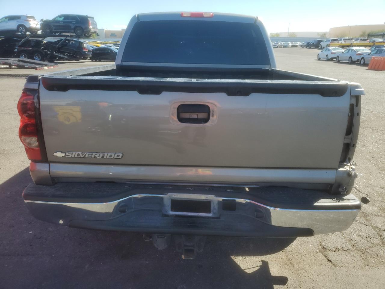 2006 Chevrolet Silverado K1500 VIN: 2GCEK13T261198170 Lot: 81471855