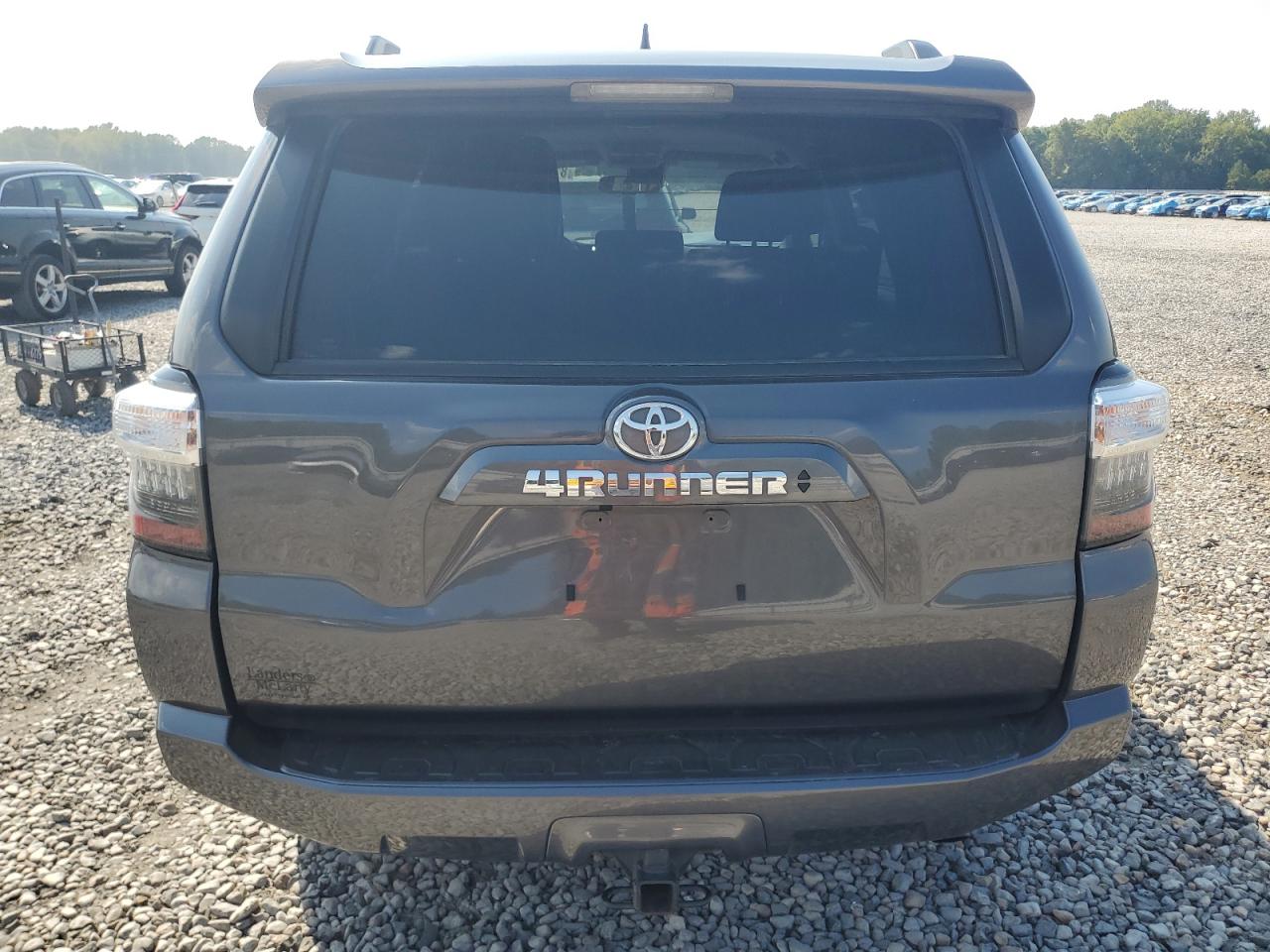 2022 Toyota 4Runner Sr5/Sr5 Premium VIN: JTEMU5JR2N6016345 Lot: 81292615