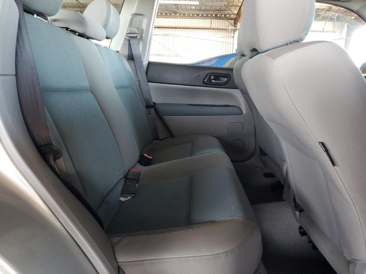 2005 Subaru Forester 2.5X VIN: JF1SG63655H750127 Lot: 81087675