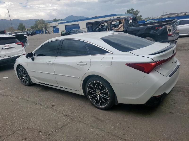 TOYOTA AVALON 2021 Белы
