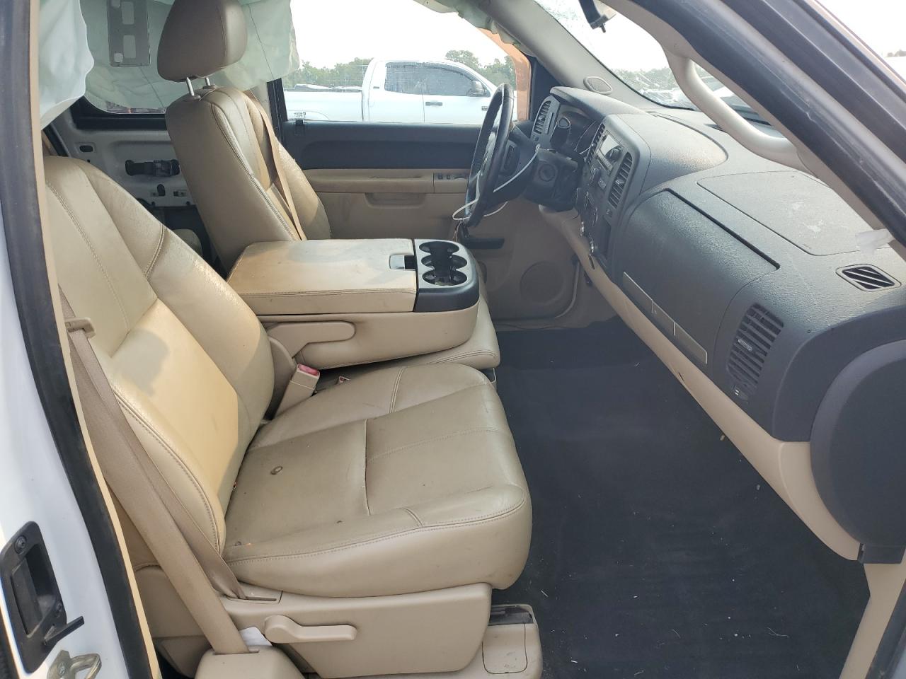 2011 Chevrolet Silverado K1500 Lt VIN: 1GCRKSE26BZ145095 Lot: 71252195