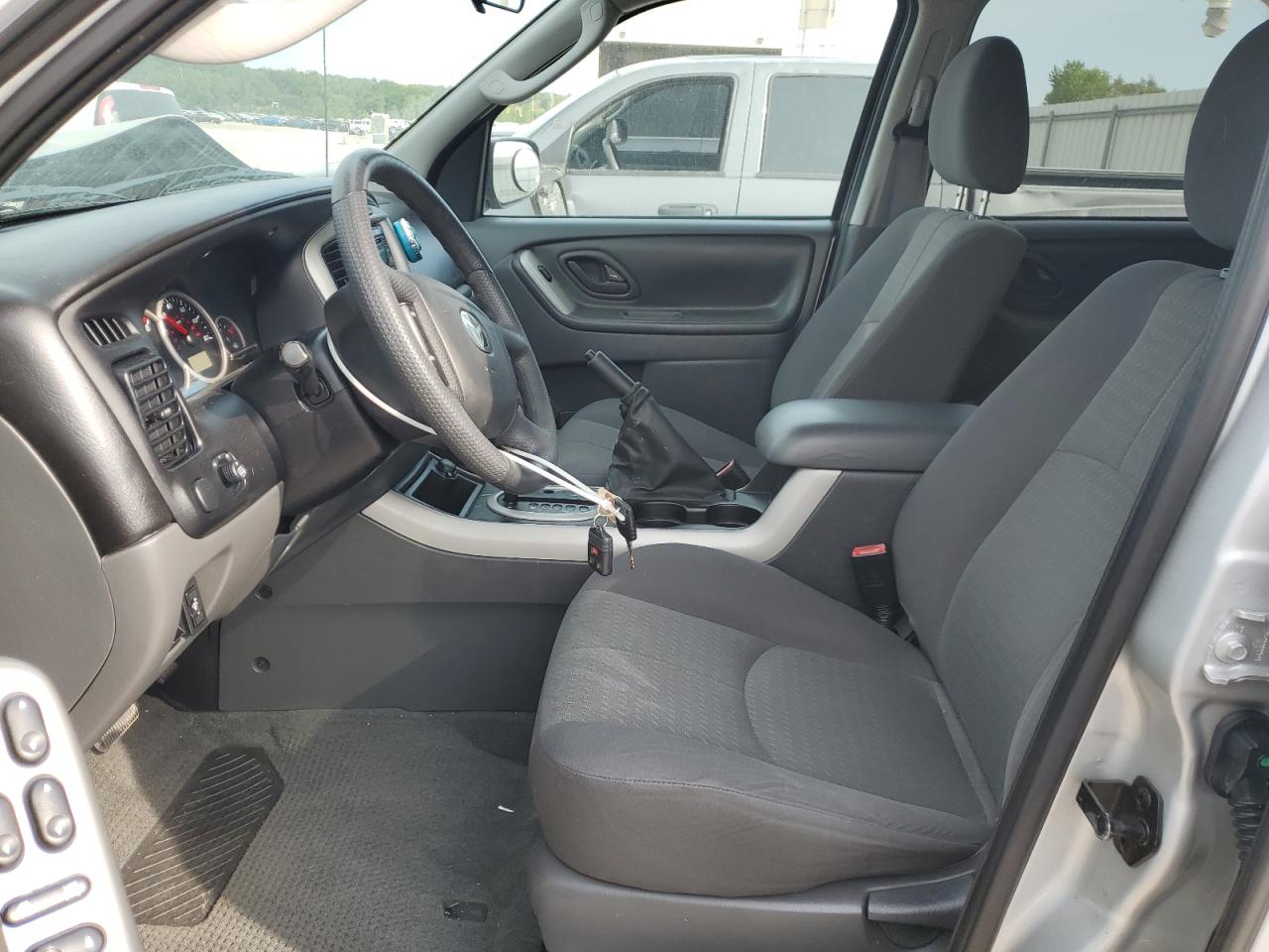 2006 Mazda Tribute I VIN: 4F2YZ02Z26KM24751 Lot: 71913895