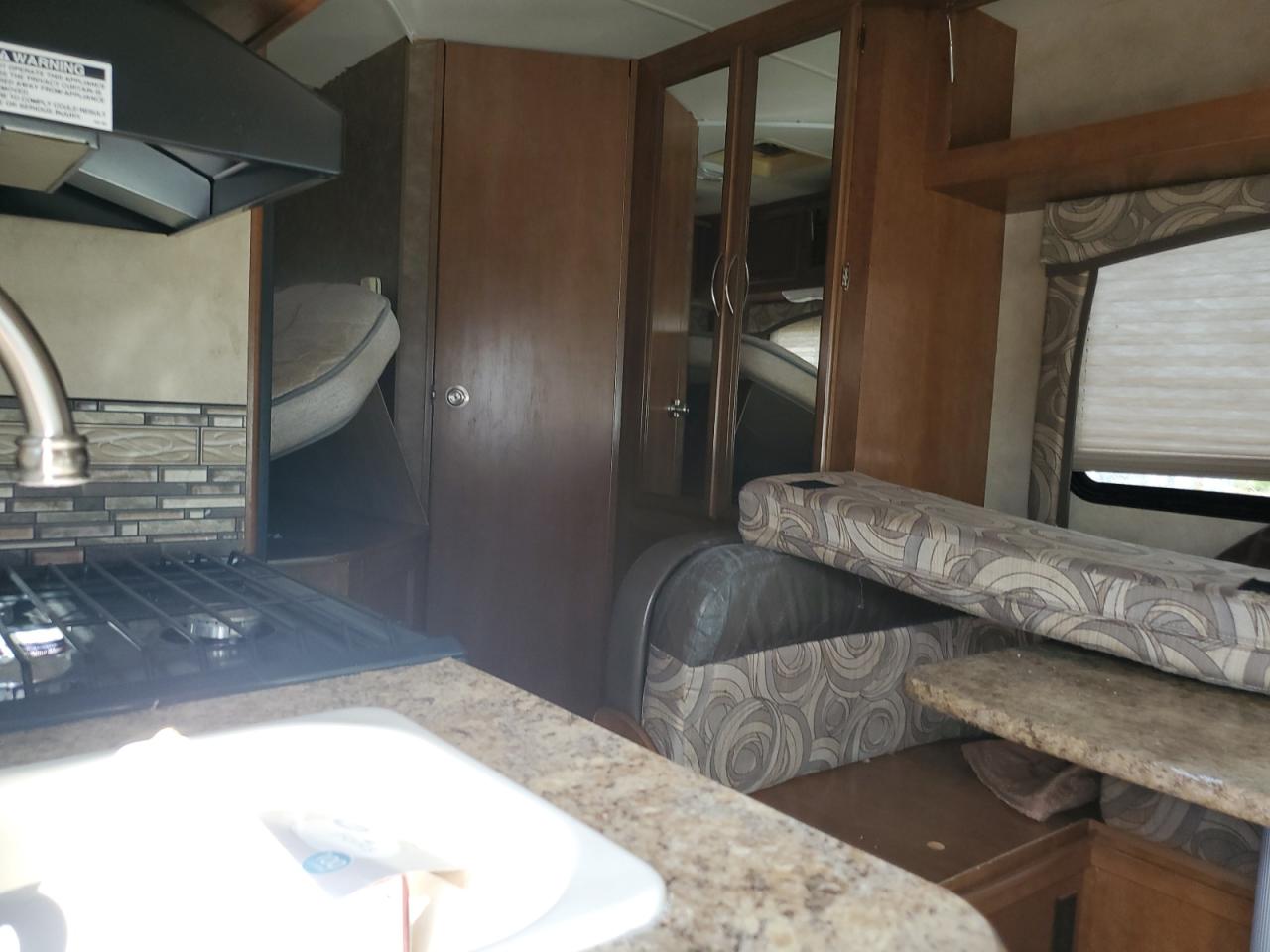 2013 Ford Econoline E350 Super Duty Cutaway Van VIN: 1FDWE3FS1DDA52883 Lot: 70817615