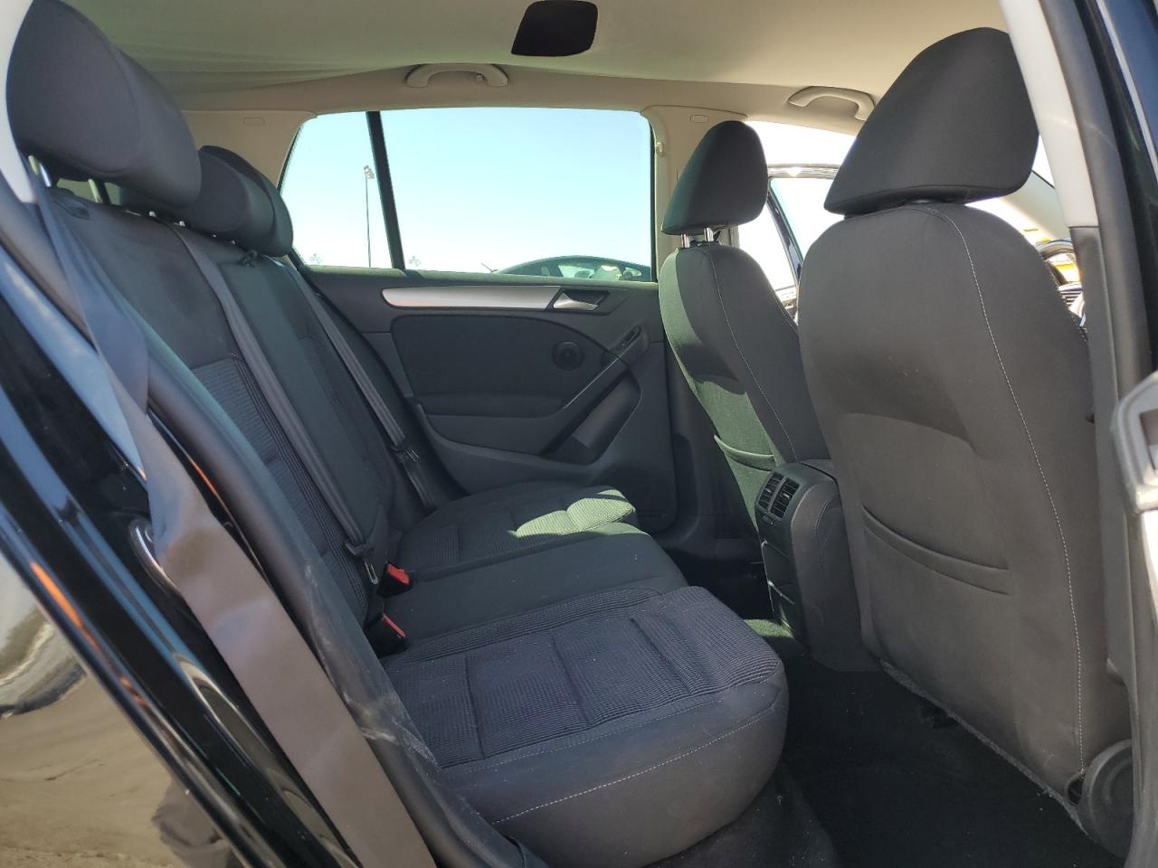 2013 Volkswagen Golf VIN: WVWNM7AJ5DW136363 Lot: 81320985