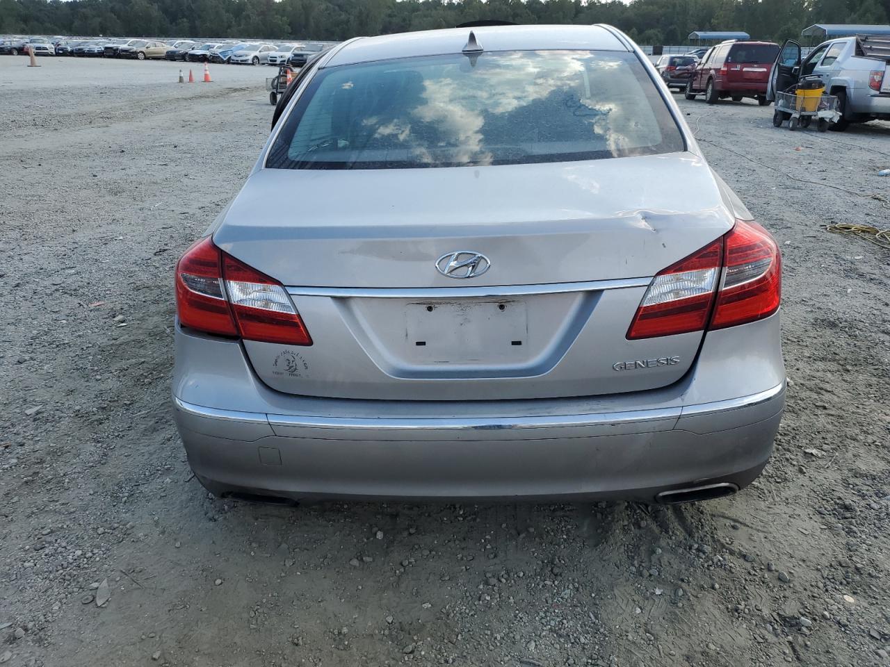 2013 Hyundai Genesis 3.8L VIN: KMHGC4DD6DU225334 Lot: 71559645