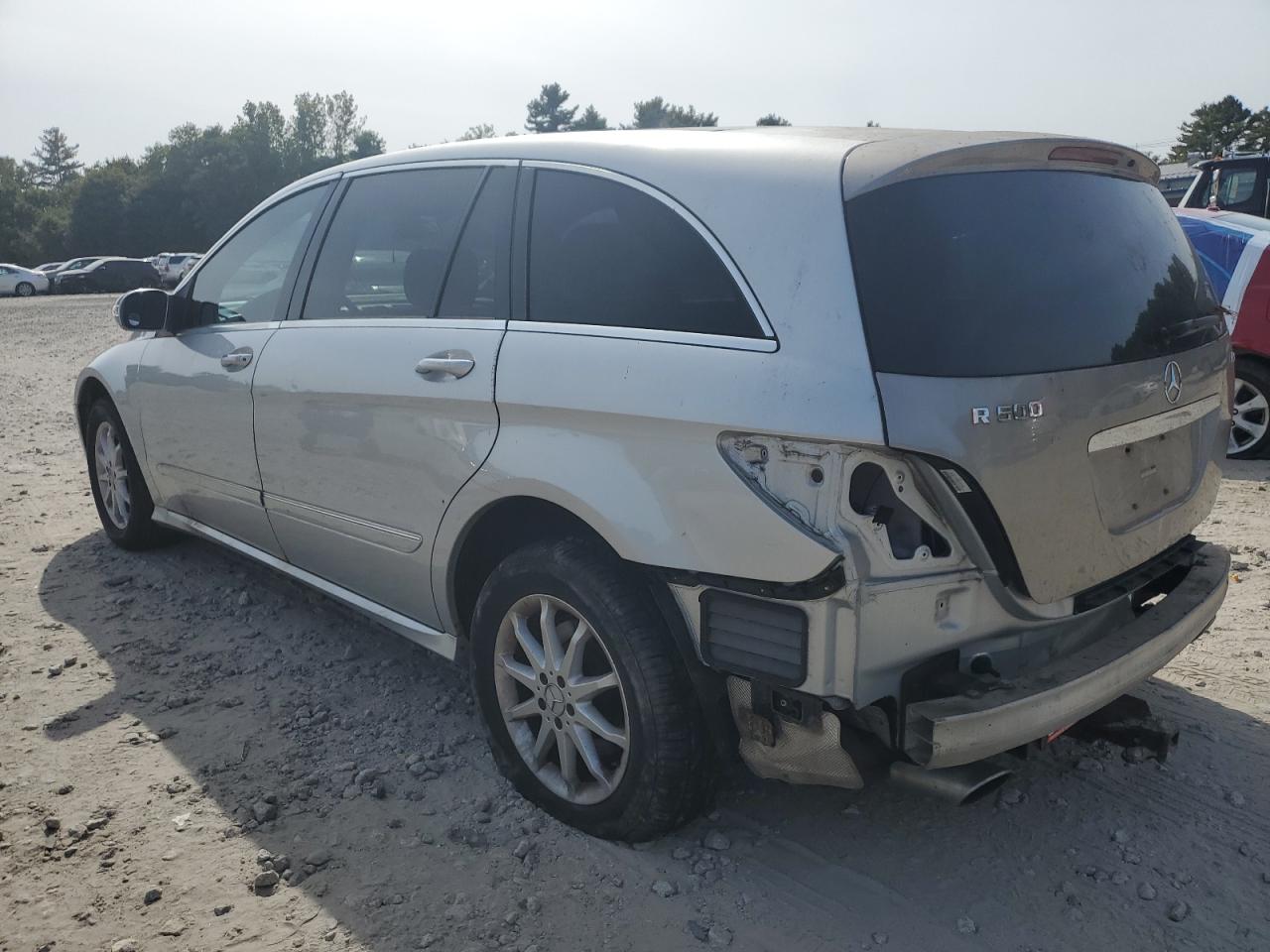 2006 Mercedes-Benz R 500 VIN: 4JGCB75E96A020833 Lot: 81700915