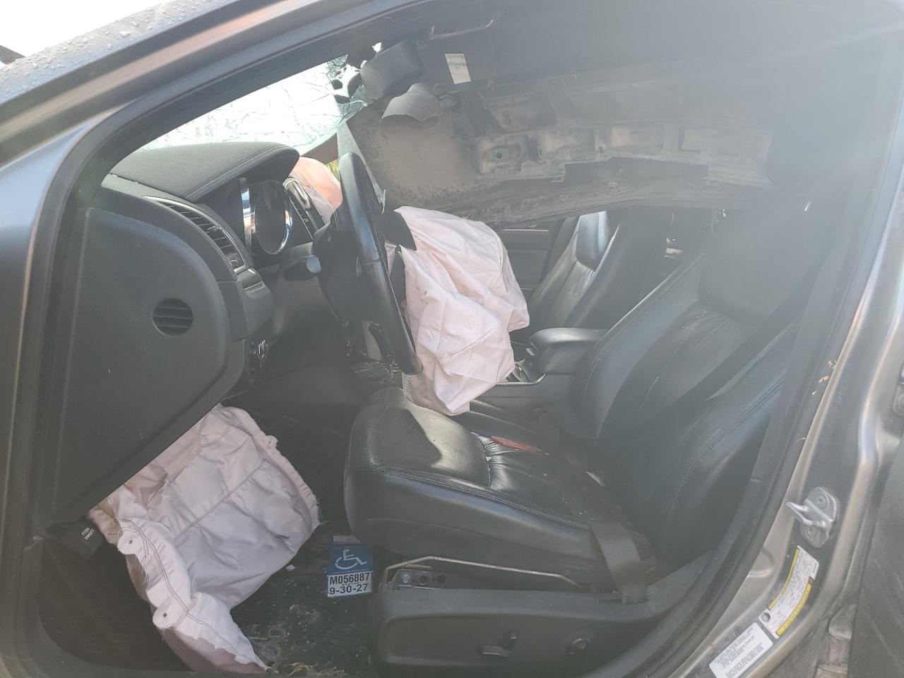 2011 Chrysler 300 Limited VIN: 2C3CA5CG8BH583985 Lot: 81415225