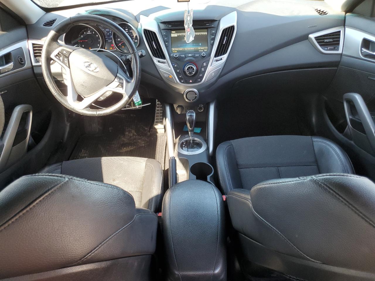 2013 Hyundai Veloster VIN: KMHTC6AD0DU152511 Lot: 81746875