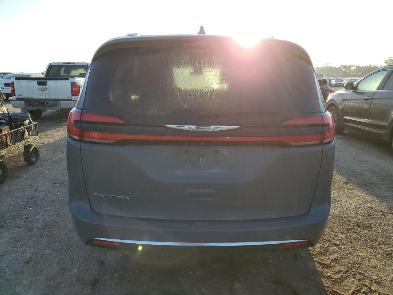 2022 Chrysler Pacifica Touring L VIN: 2C4RC1BG1NR117517 Lot: 81432095