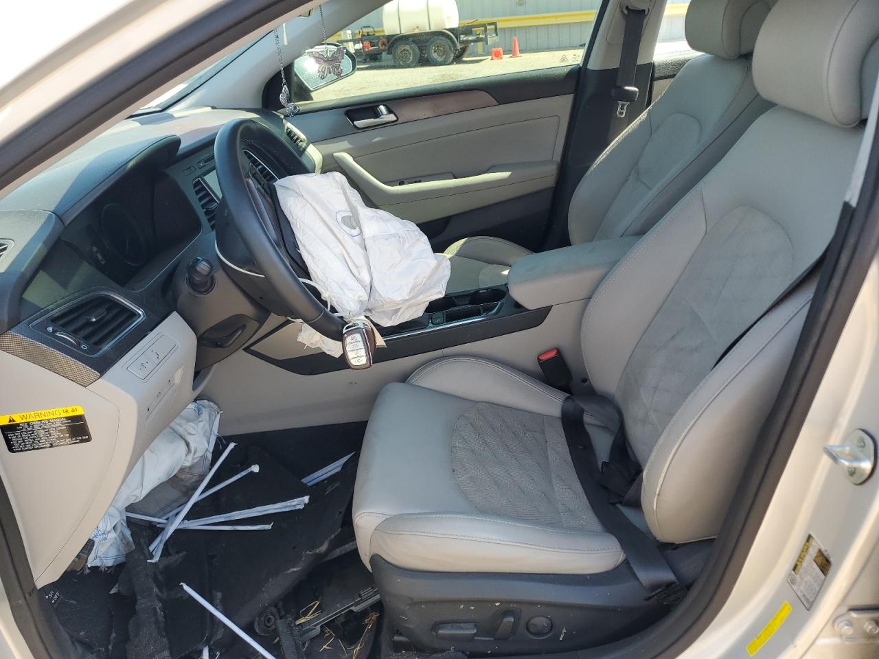 2015 Hyundai Sonata Sport VIN: 5NPE34AF4FH147442 Lot: 81695595