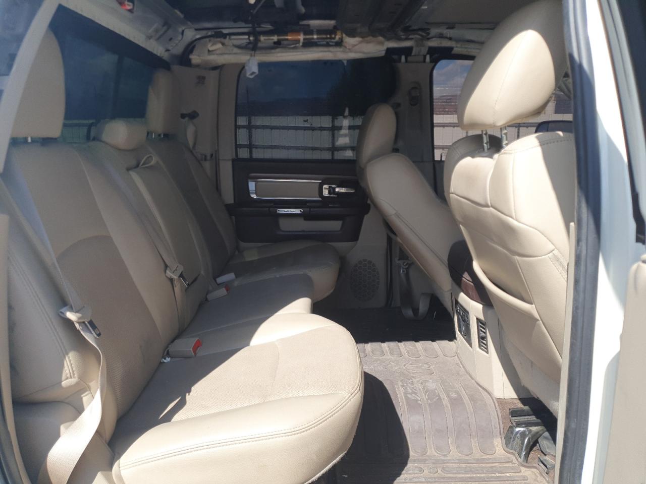 2017 Ram 2500 Laramie VIN: 3C6UR5FL1HG771765 Lot: 80666035