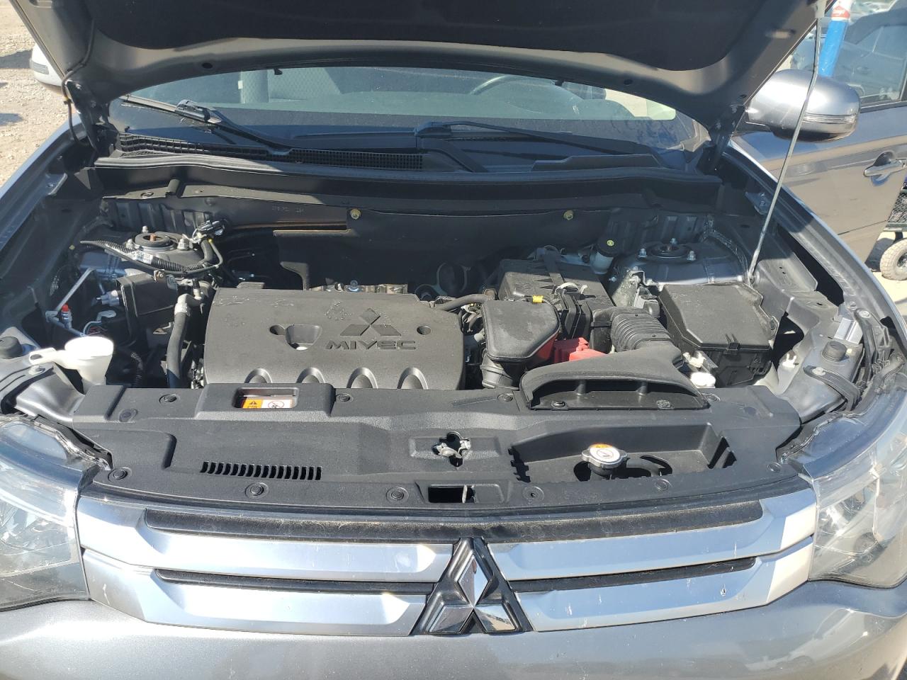 2015 Mitsubishi Outlander Se VIN: JA4AD3A39FZ011239 Lot: 84612515