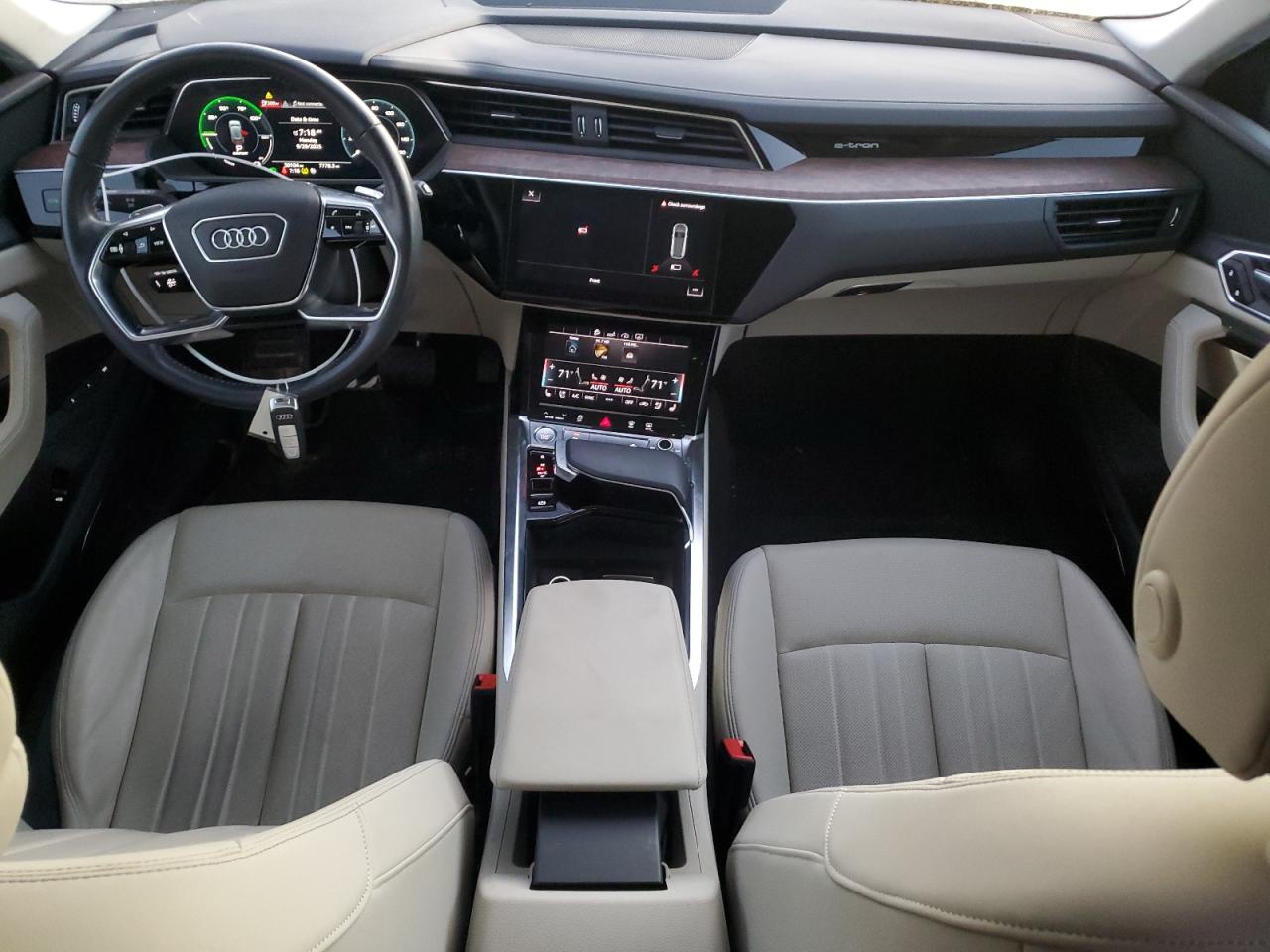2019 Audi E-Tron Premium Plus VIN: WA1LAAGE0KB015407 Lot: 84556865