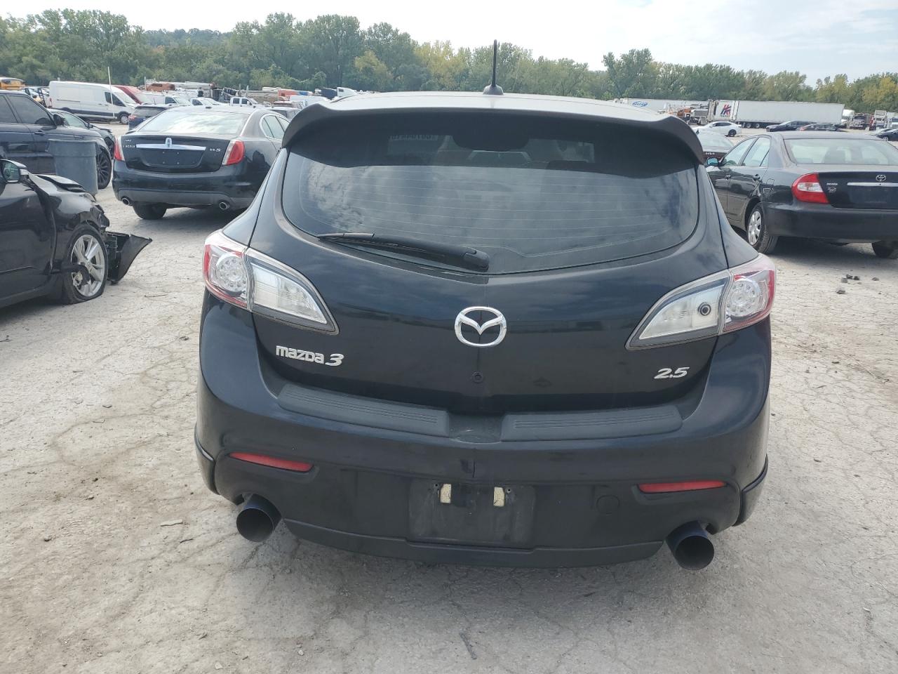 2011 Mazda 3 S VIN: JM1BL1M59B1376124 Lot: 80704415