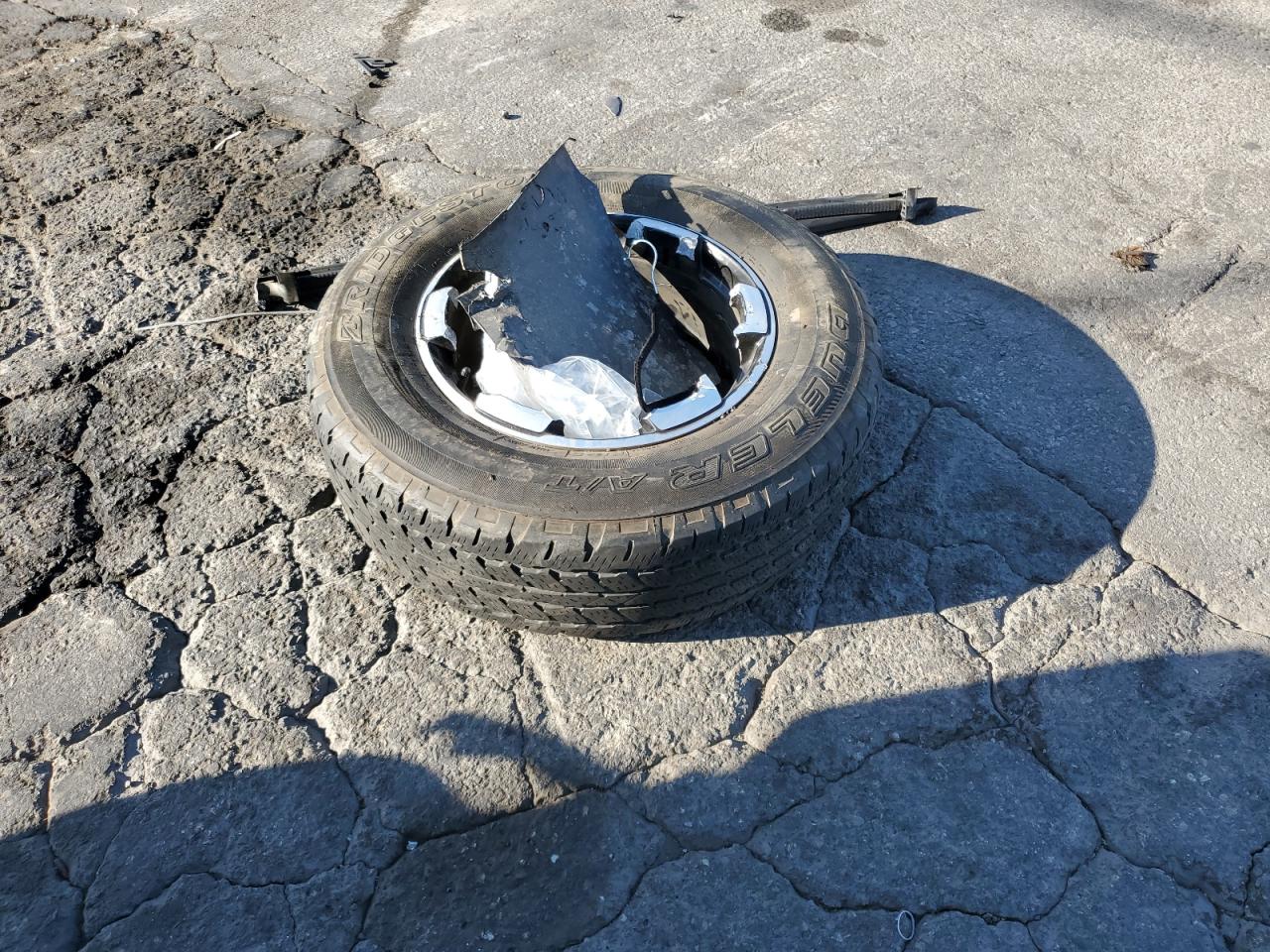 2022 Ford Bronco Base VIN: 1FMDE5AH1NLB24039 Lot: 81026985