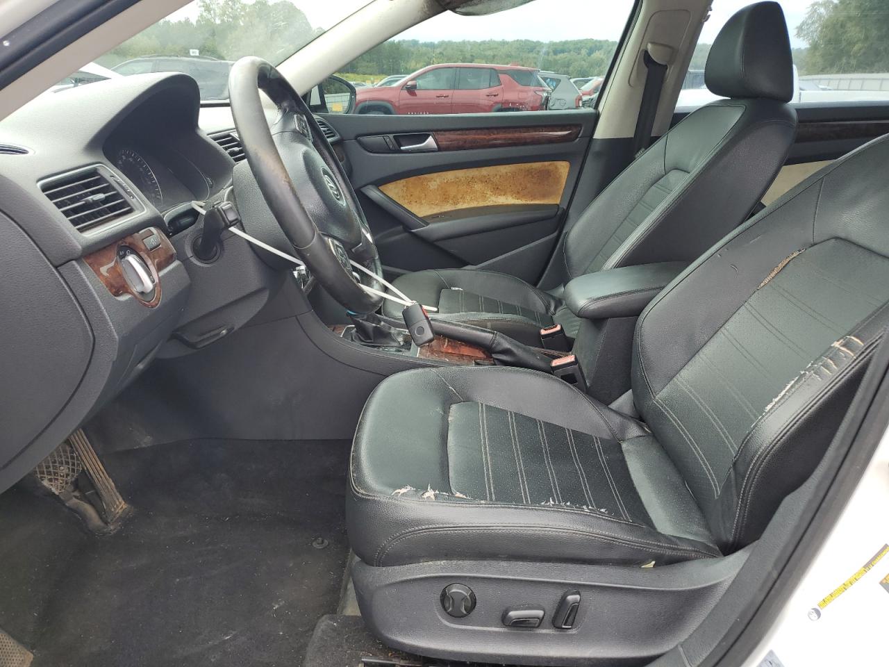 2012 Volkswagen Passat Sel VIN: 1VWCH7A36CC059979 Lot: 81899935