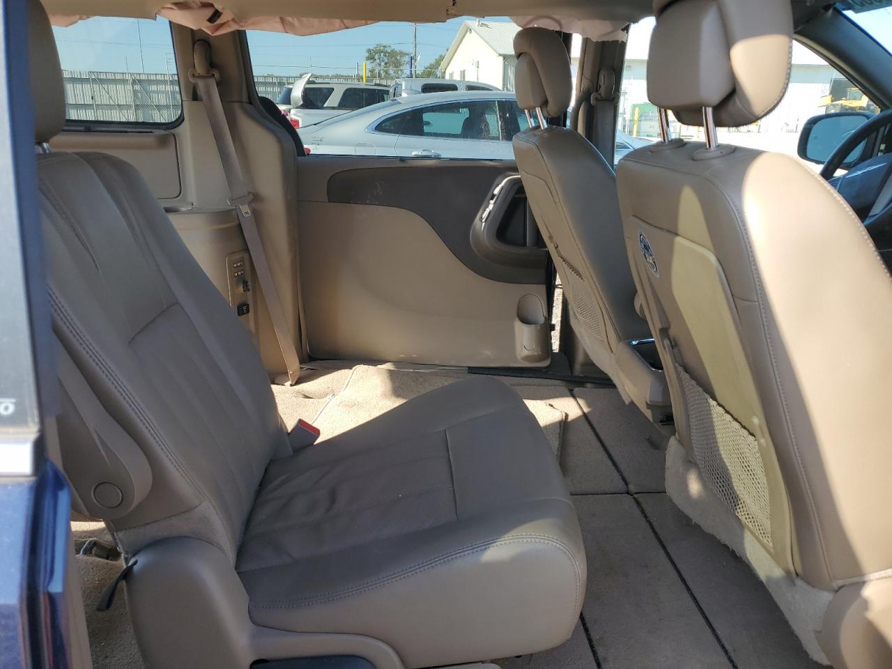 2013 Chrysler Town & Country Touring L VIN: 2C4RC1CG6DR565281 Lot: 84013885