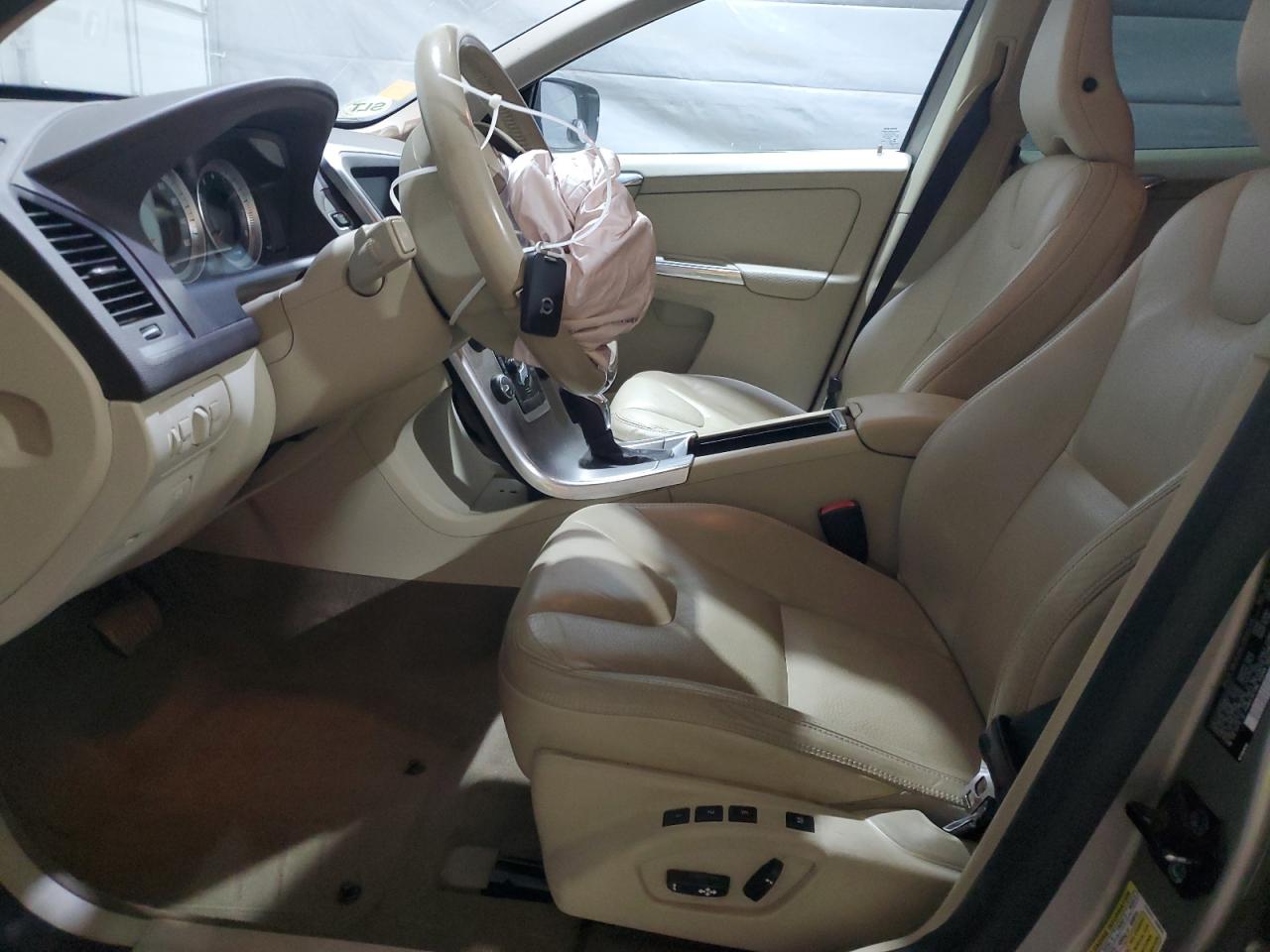 2013 Volvo Xc60 3.2 VIN: YV4940DZ8D2450457 Lot: 81465695