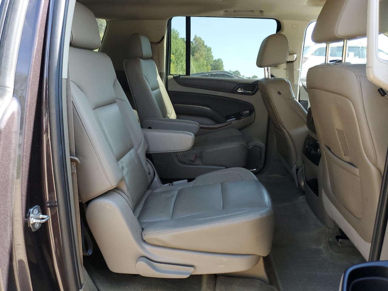 2015 Chevrolet Suburban K1500 Ltz VIN: 1GNSKKKC8FR235795 Lot: 80633595