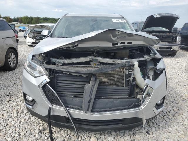  CHEVROLET TRAVERSE 2018 Серебристый