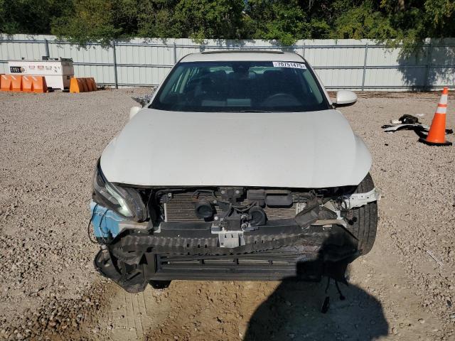 NISSAN ALTIMA 2019 Biały