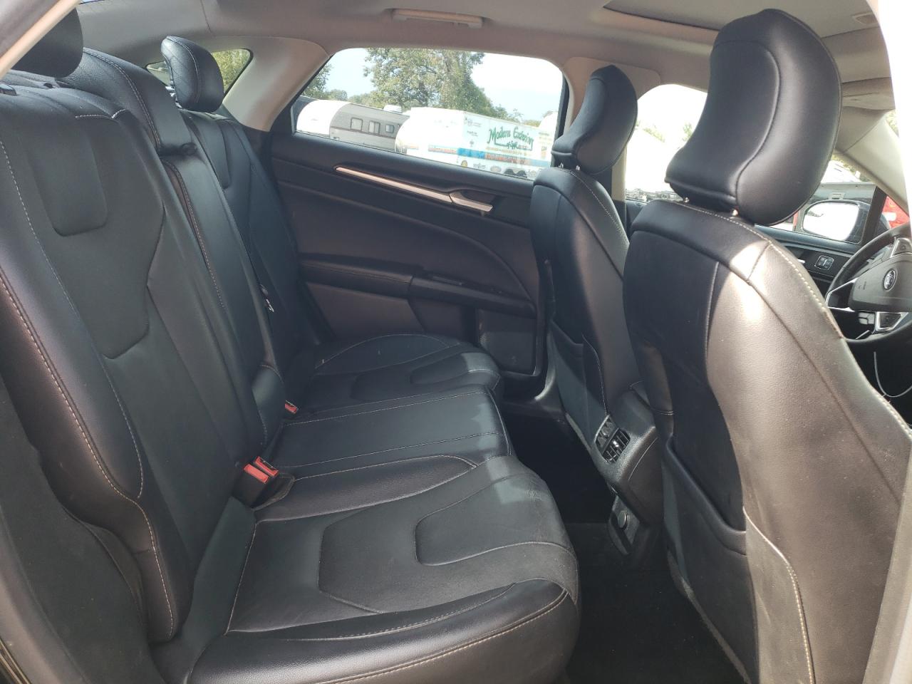 2017 Ford Fusion Titanium VIN: 3FA6P0K92HR132163 Lot: 80552905