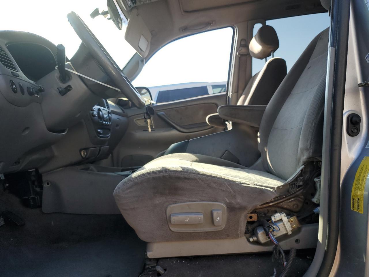 2001 Toyota Sequoia Sr5 VIN: 5TDZT34A51S023078 Lot: 84015965