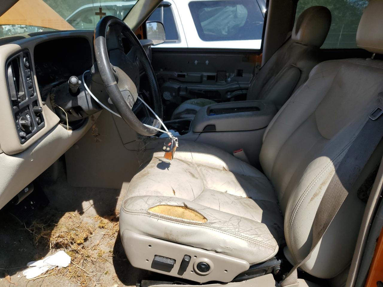 2003 Chevrolet Tahoe K1500 VIN: 1GNEK13Z83R241604 Lot: 80136945