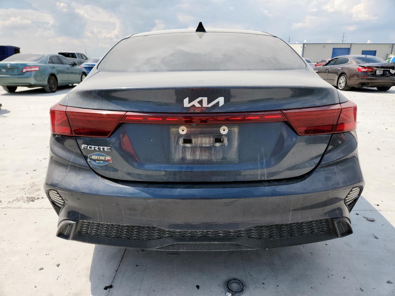 2023 Kia Forte Lx VIN: 3KPF24AD8PE572271 Lot: 81379125