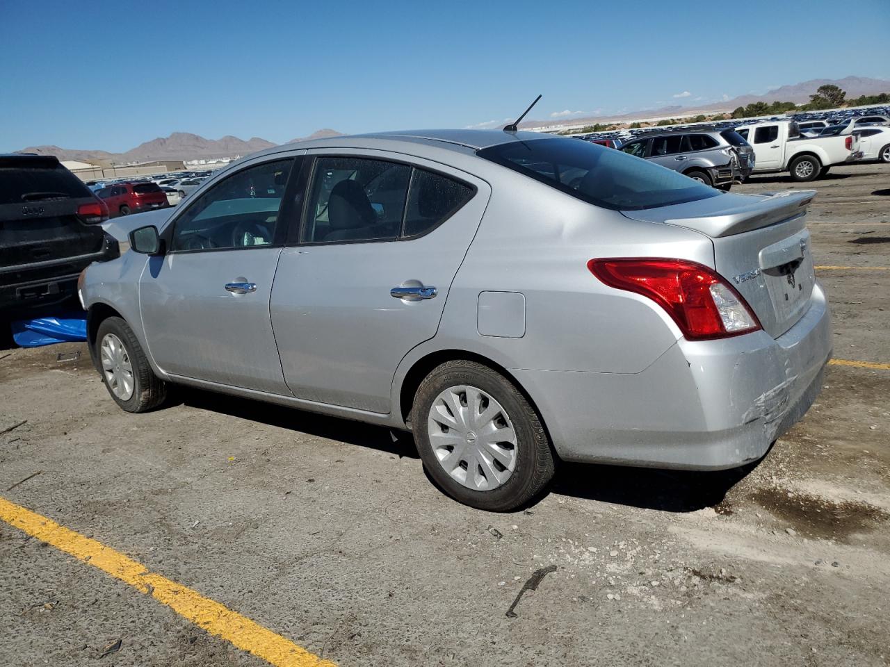 2019 Nissan Versa S 3N1CN7AP4KL851021 photo #3